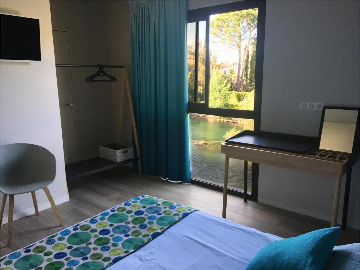 Hotel Cantosorgue LʼIsle-sur-la-Sorgue Екстериор снимка